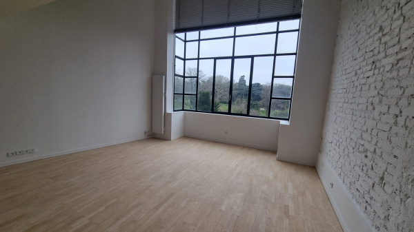 Offres de location Loft Paris 75014